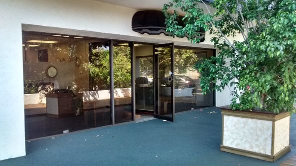 PLAZA LEVEL, FRONT OF BUILDING, NORTH WEST CORNER